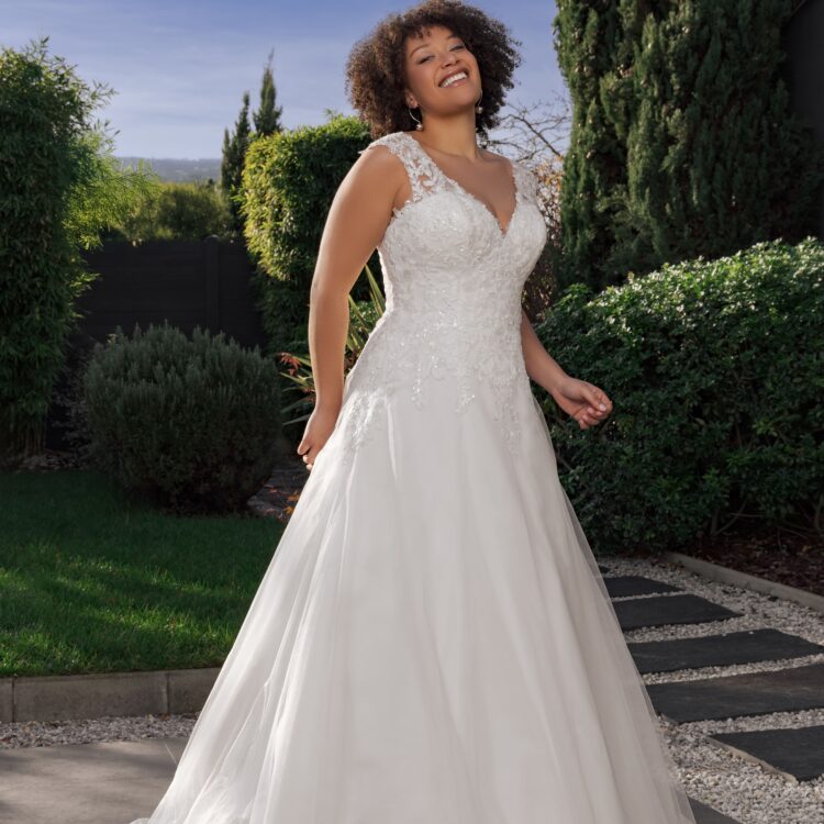 robe de mariée avec dentelle - GALINA
