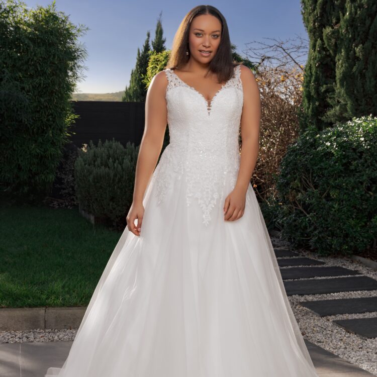 robe de mariée avec dentelle - GOLDA