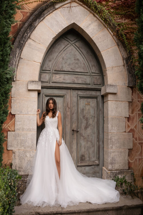 robe de mariée avec fente - 26DS01