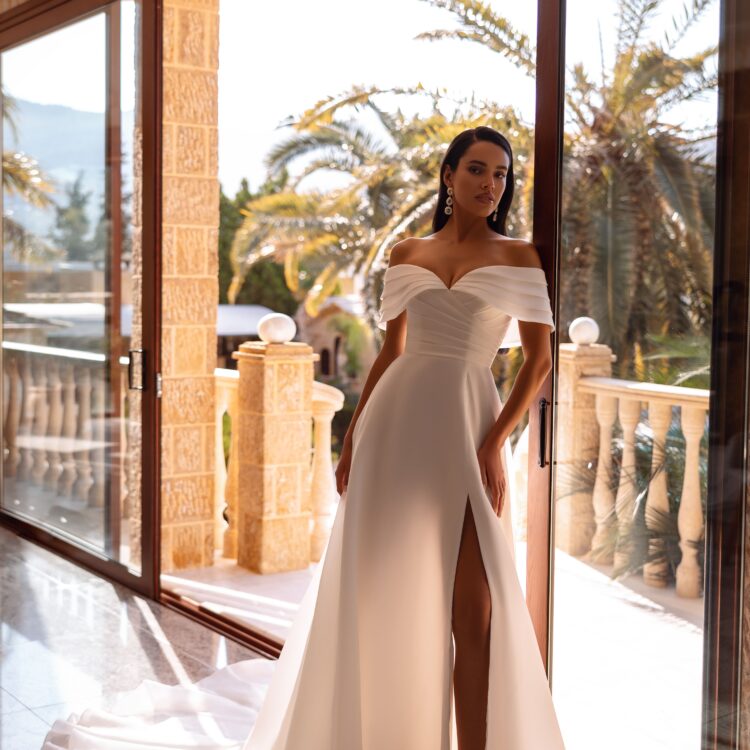 robe de mariée satin avec fente - 8249