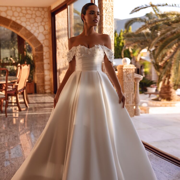robe de mariée satin - 8256