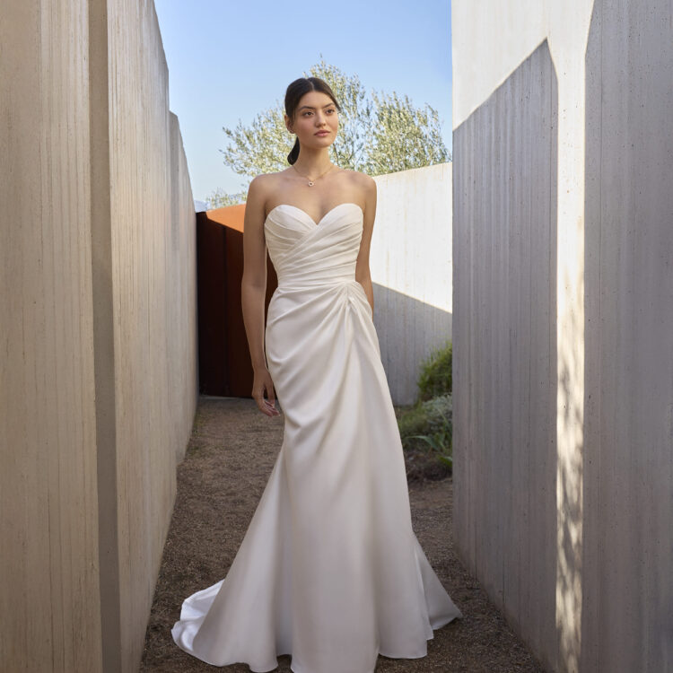 robe de mariée satin -  L1153